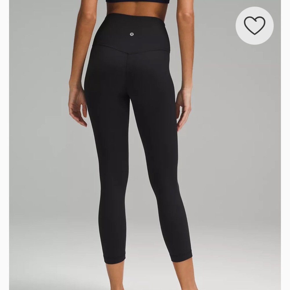 🏴 lululemon Size 4 Black Leggings High-Rise Crop 23" EUC